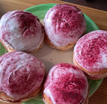 Nahaufnahme Lady Cassis Berliner Krapfen